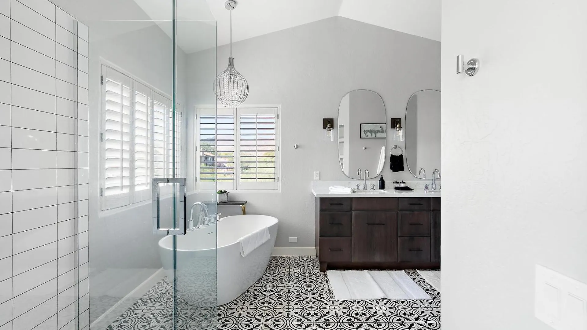 Semesterbostad Elegant Scottsdale Desert Retreat With Private Pool, Hot Tub, Game Room, And Family-Friendly Amenities