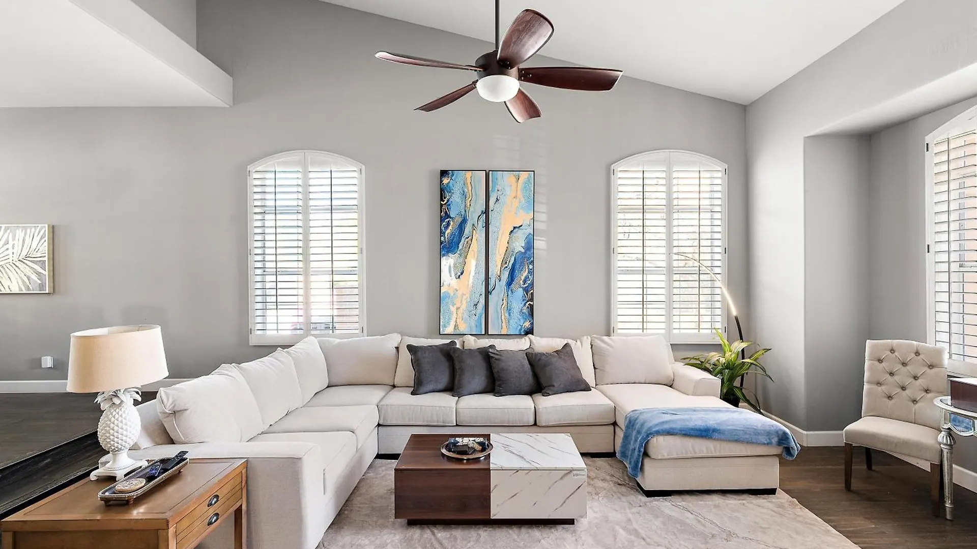 Elegant Scottsdale Desert Retreat With Private Pool, Hot Tub, Game Room, And Family-Friendly Amenities
